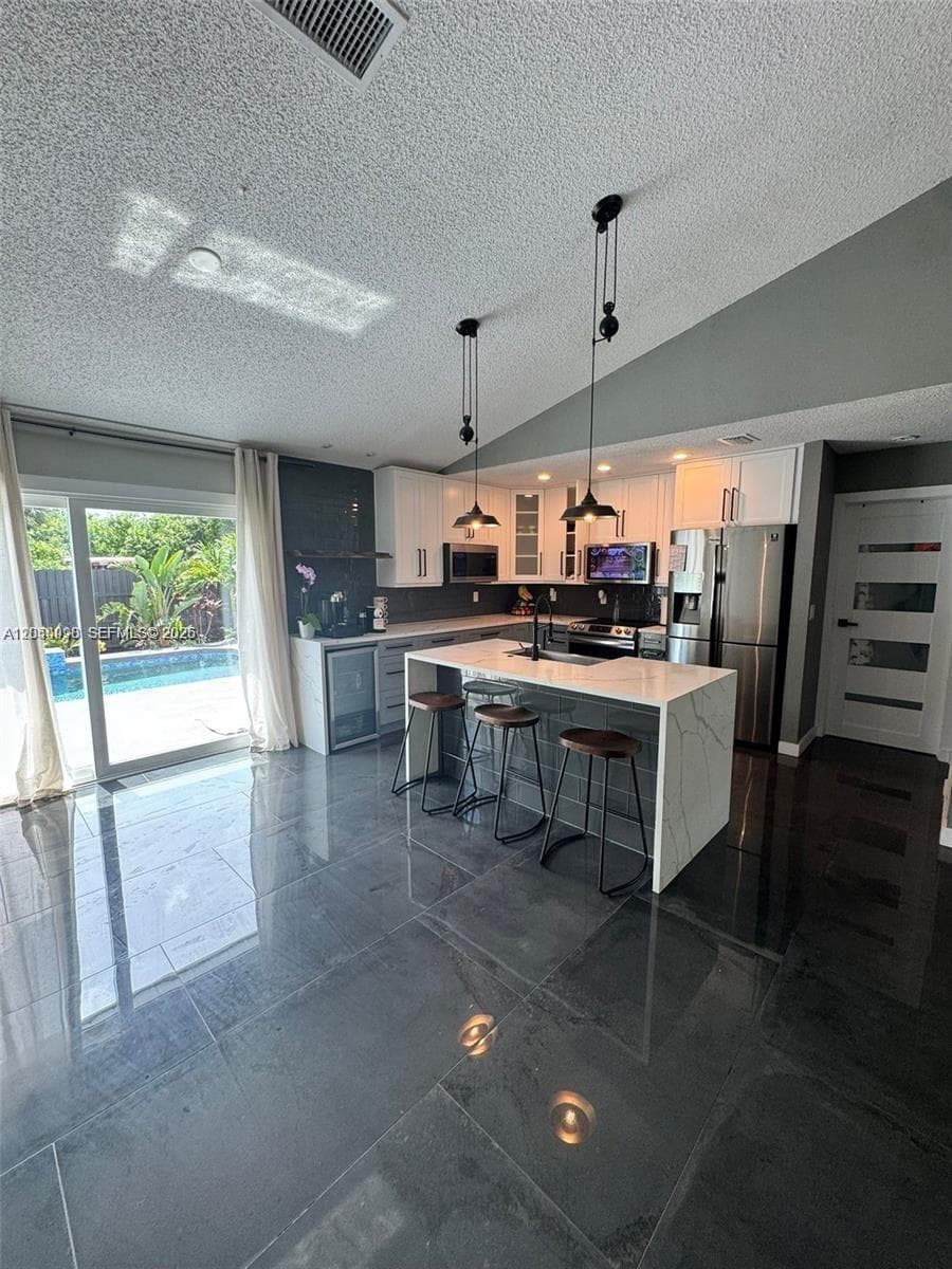 3415 55th Dr E, Bradenton, FL 34203
