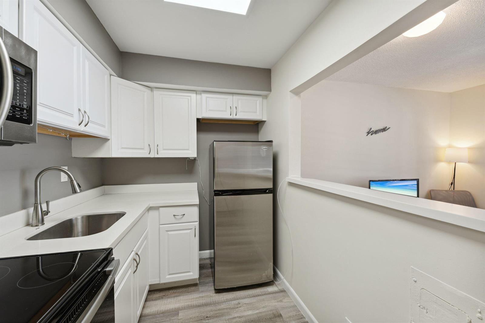 1450 NE 170th Street # 114, North Miami Beach, FL 33162 — zdjęcie 4