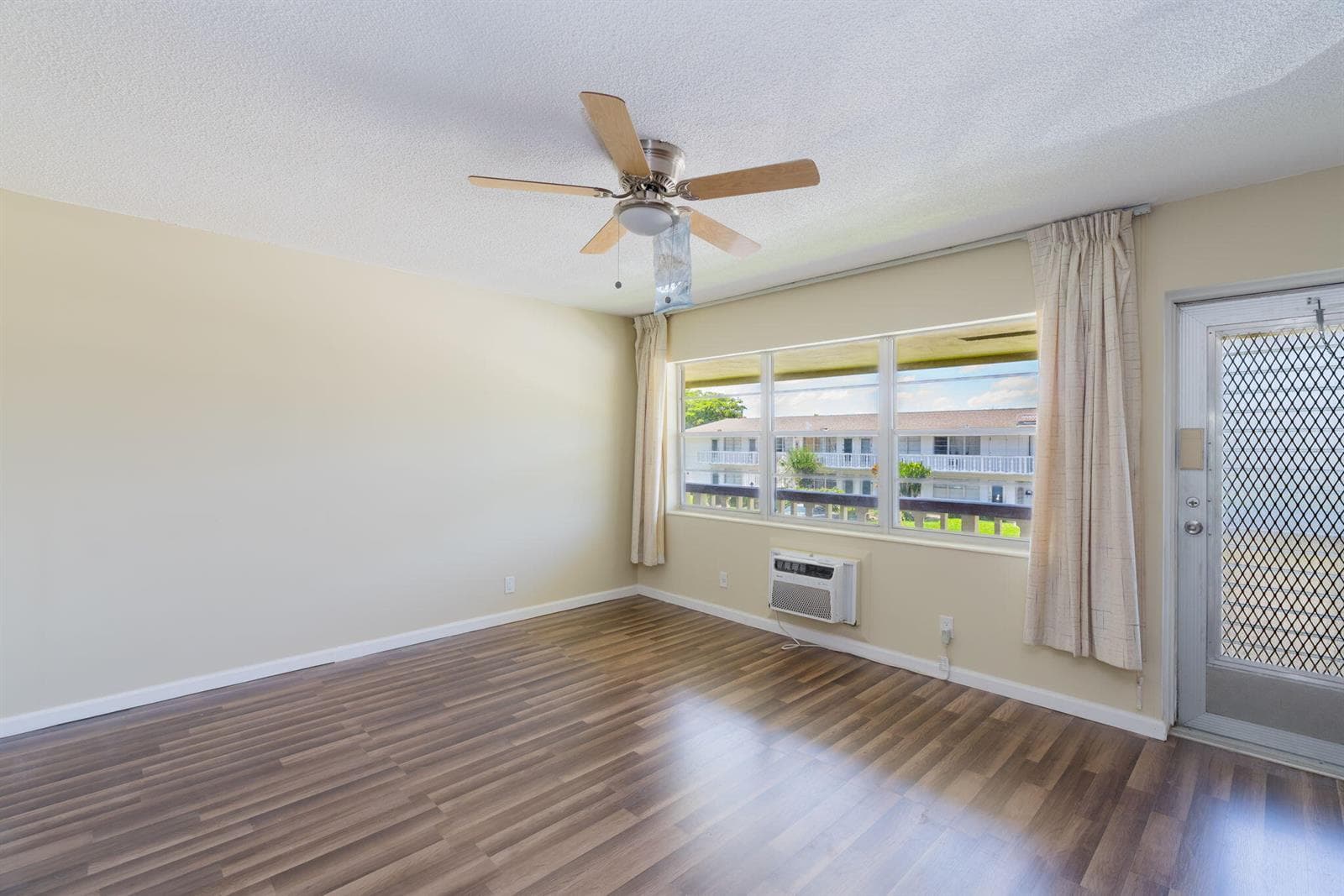 77 Kingswood, West Palm Beach, FL 33417 — zdjęcie 2