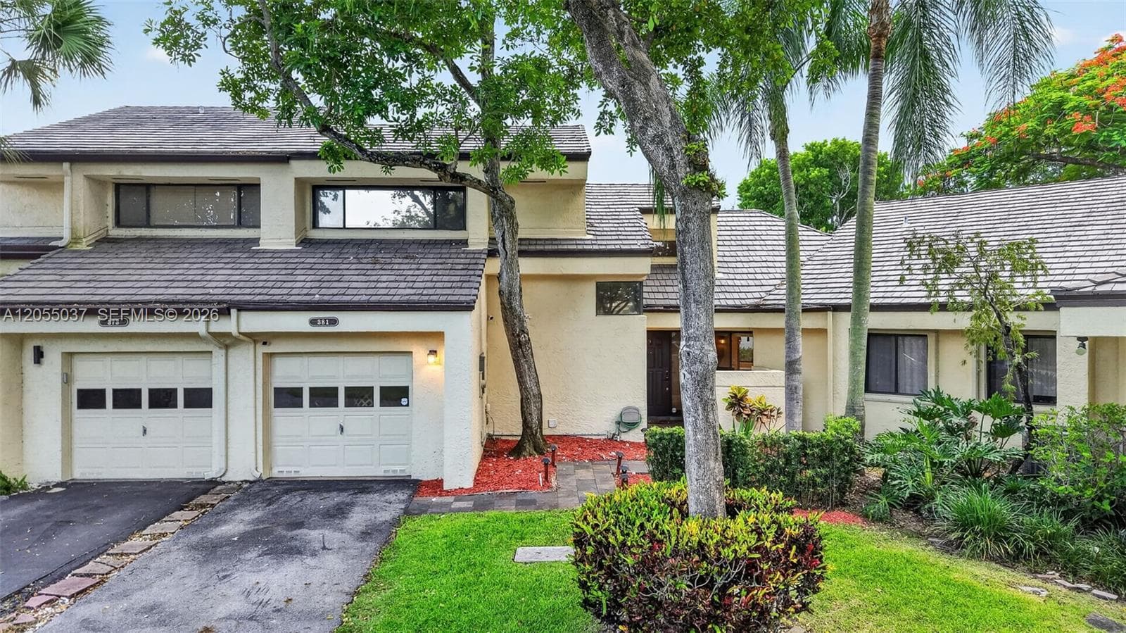 381 NW 94th Ter, Plantation, FL 33324