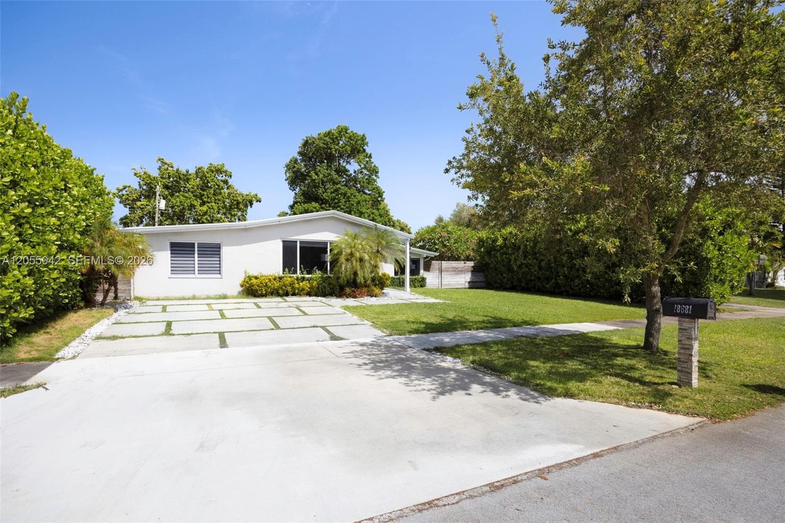 18681 Belview Dr, Cutler Bay, FL 33157