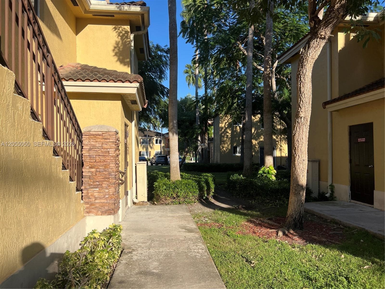 985 NE 33rd Ter # 104, Homestead, FL 33033 — zdjęcie 2