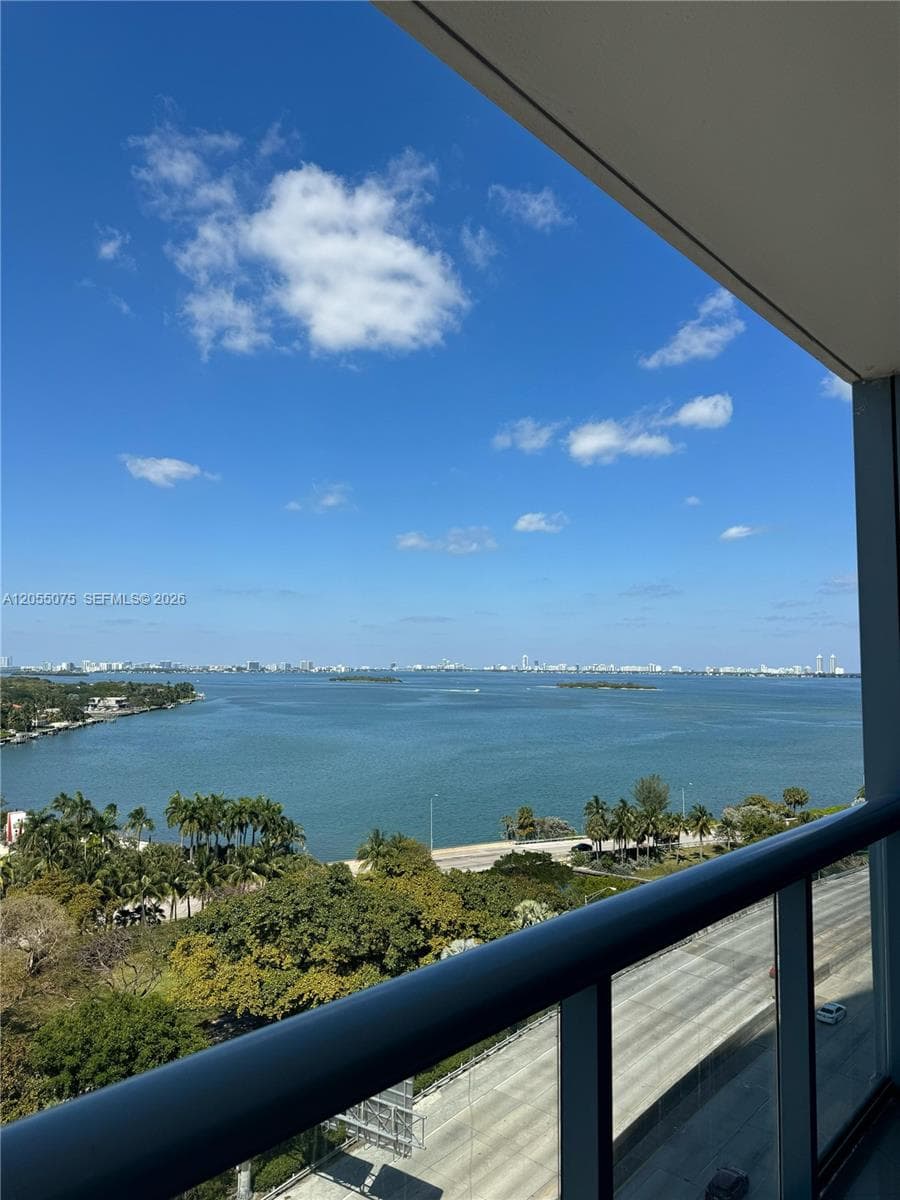601 NE 36th St # 1205, Miami, FL 33137 — zdjęcie 2
