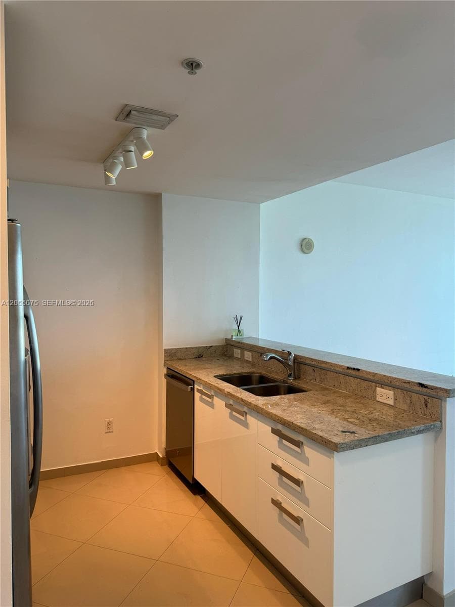 601 NE 36th St # 1205, Miami, FL 33137 — zdjęcie 5