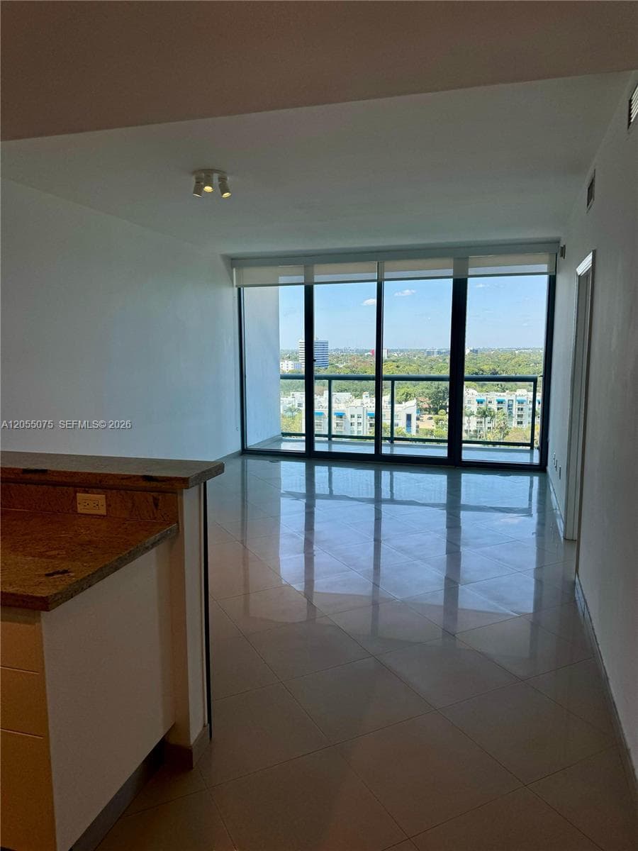 601 NE 36th St # 1205, Miami, FL 33137 — zdjęcie 4