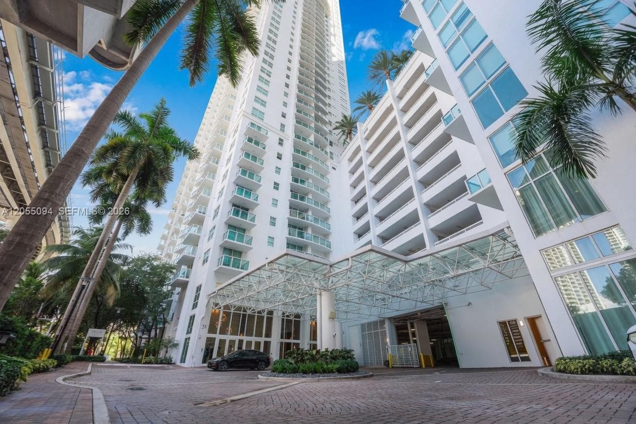 31 SE 5th St # 3712, Miami, FL 33131