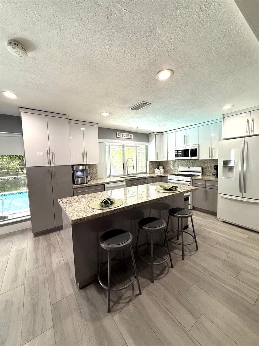 9340 NW 21ST Manor, Sunrise, FL 33322 — zdjęcie 3