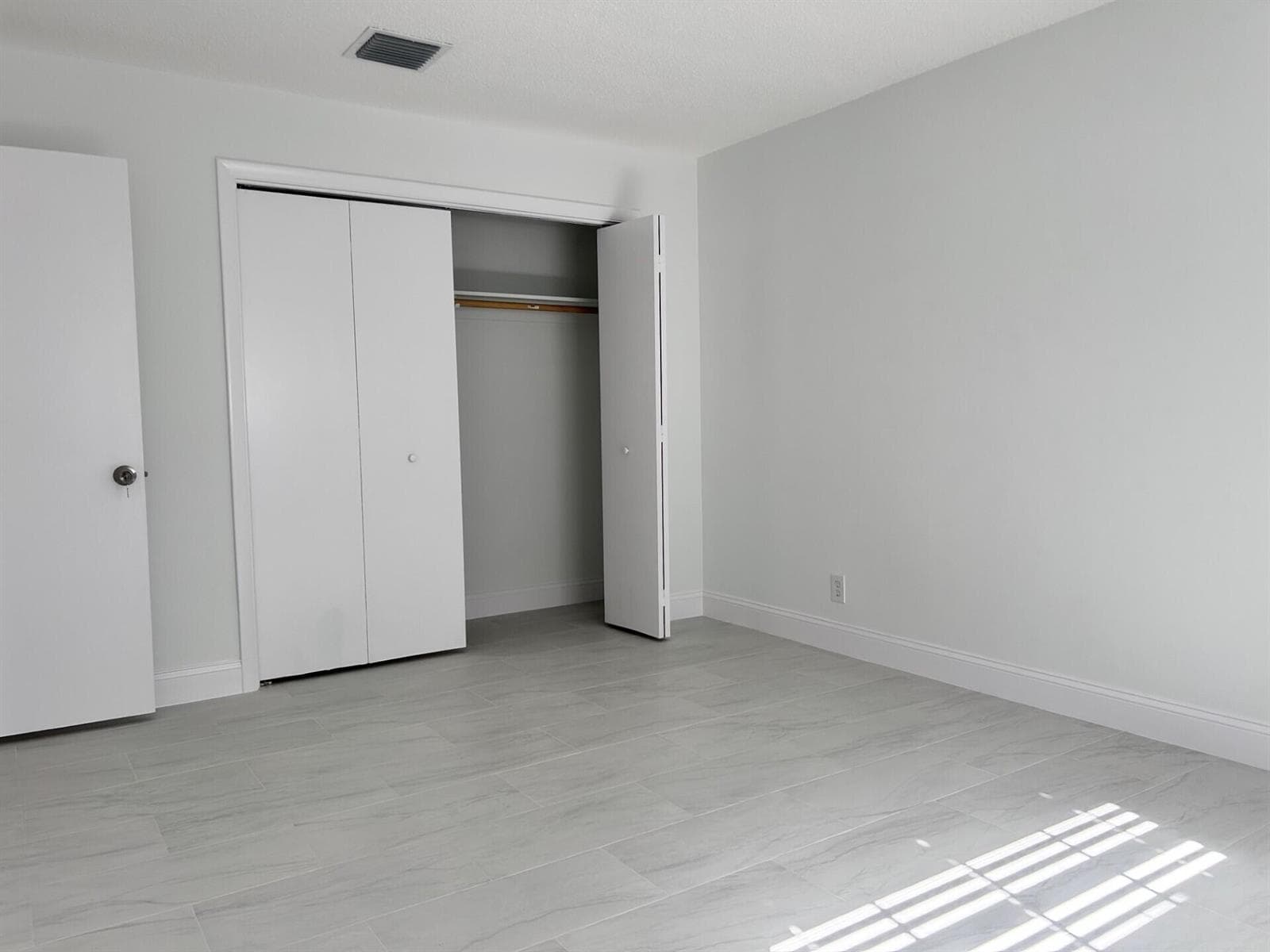 402 Lake Shore Drive # 103, Lake Park, FL 33403 — zdjęcie 4
