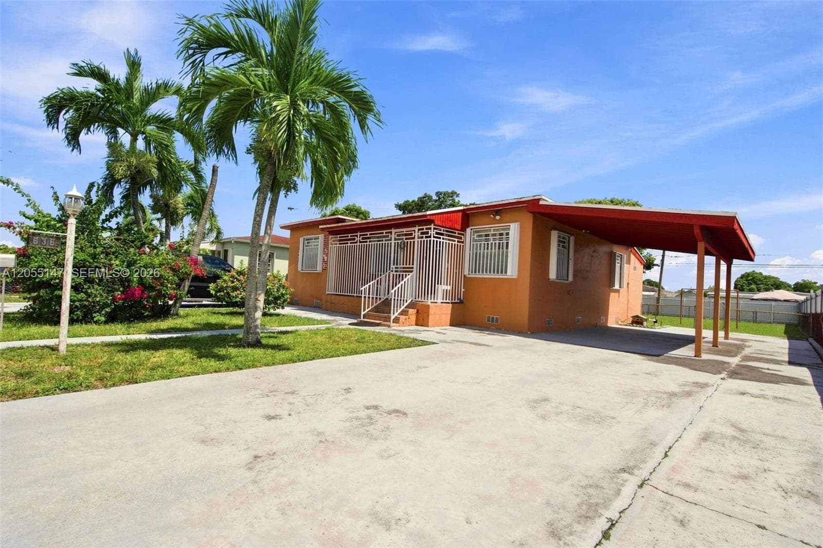 636 E 48th St, Hialeah, FL 33013 — zdjęcie 2