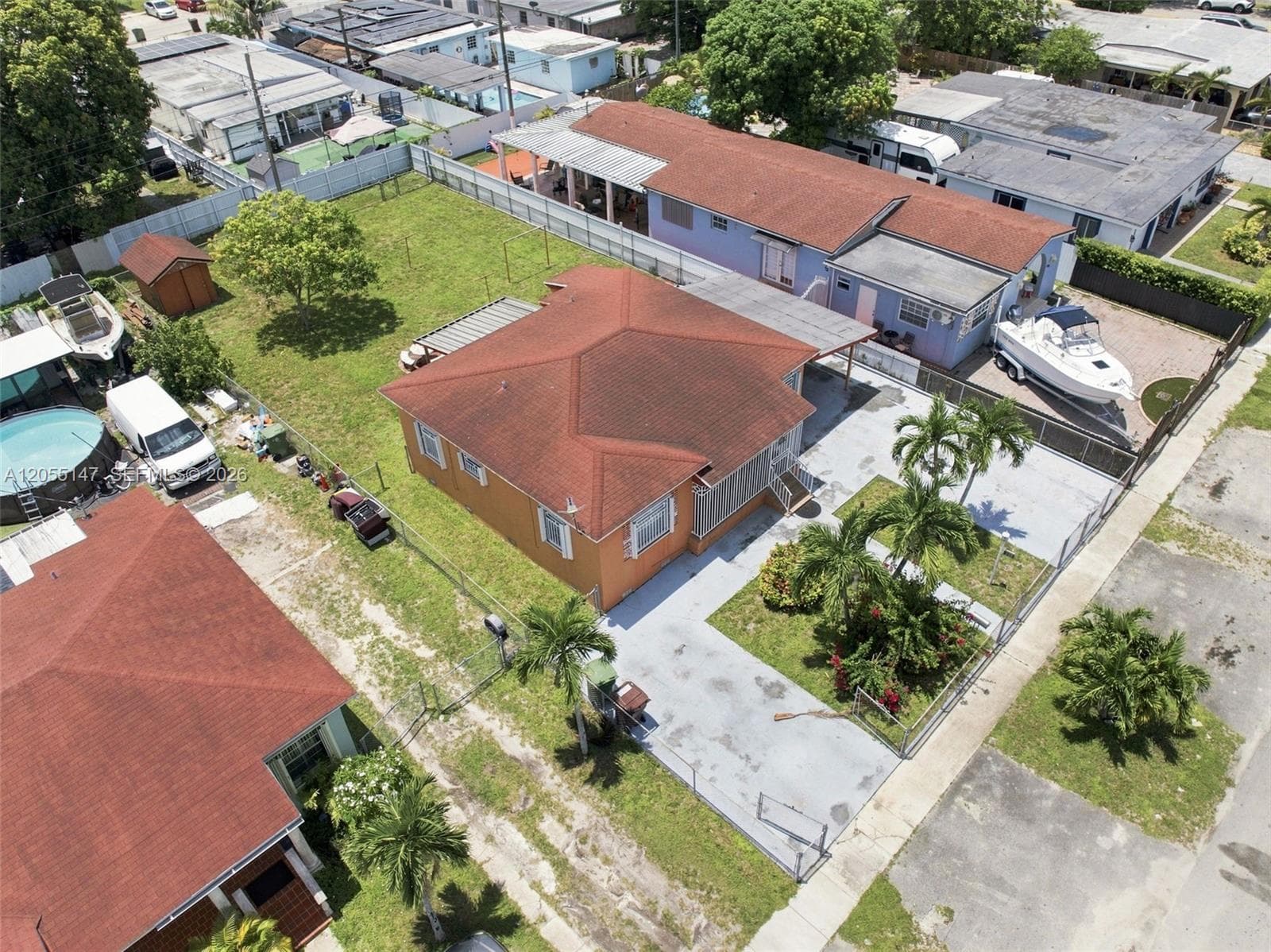 636 E 48th St, Hialeah, FL 33013 — zdjęcie 3