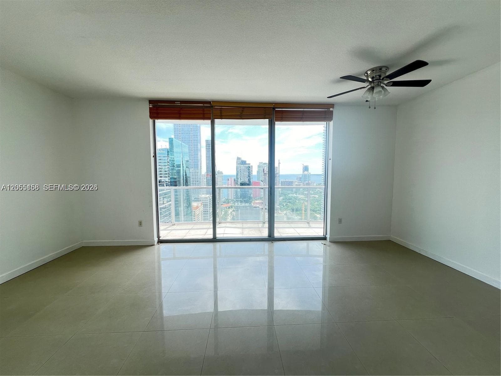 1060 Brickell Ave # 3509, Miami, FL 33131 — zdjęcie 2