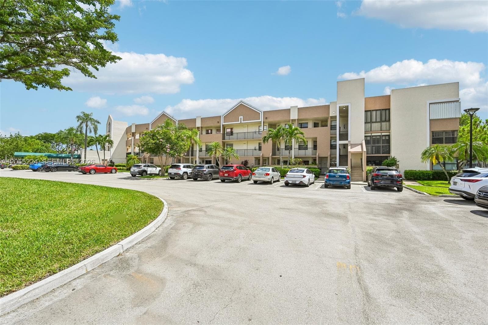 7468 Fairfax Dr # 302, Tamarac, FL 33321 — zdjęcie 4