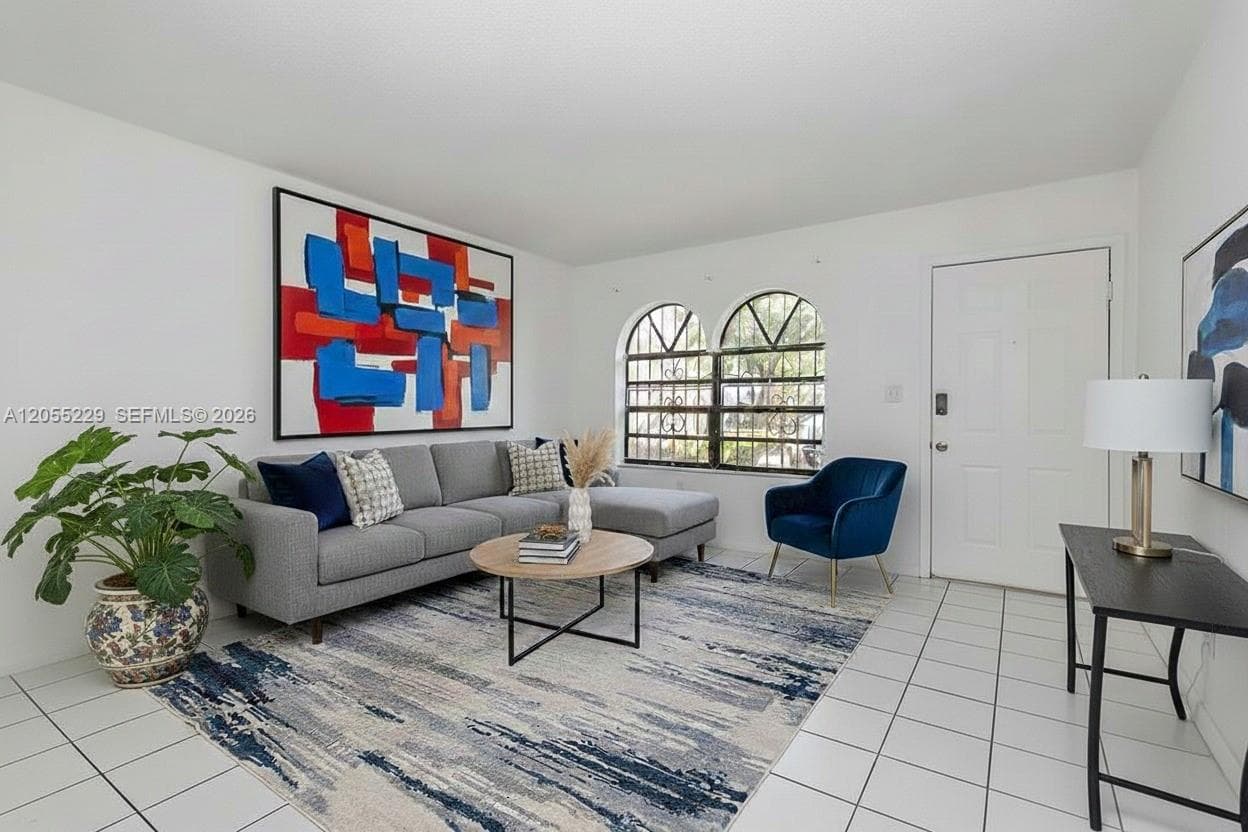 1082 W 79th St # 25, Hialeah, FL 33014 — zdjęcie 2