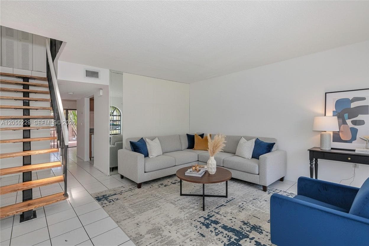 1082 W 79th St # 25, Hialeah, FL 33014 — zdjęcie 3