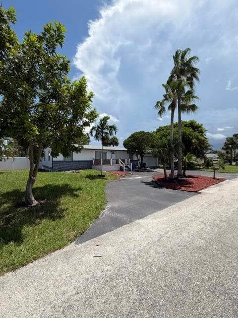 3040 TROPICAL Trail, Lake Worth, FL 33462 — zdjęcie 2