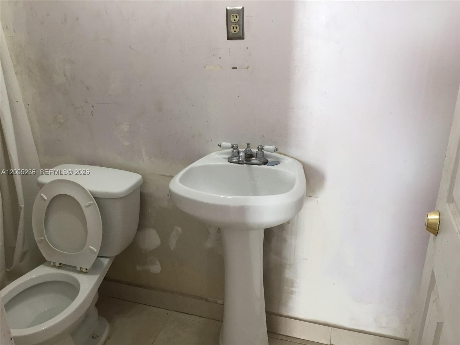 817 SW 8th St, Miami, FL 33130 — zdjęcie 3