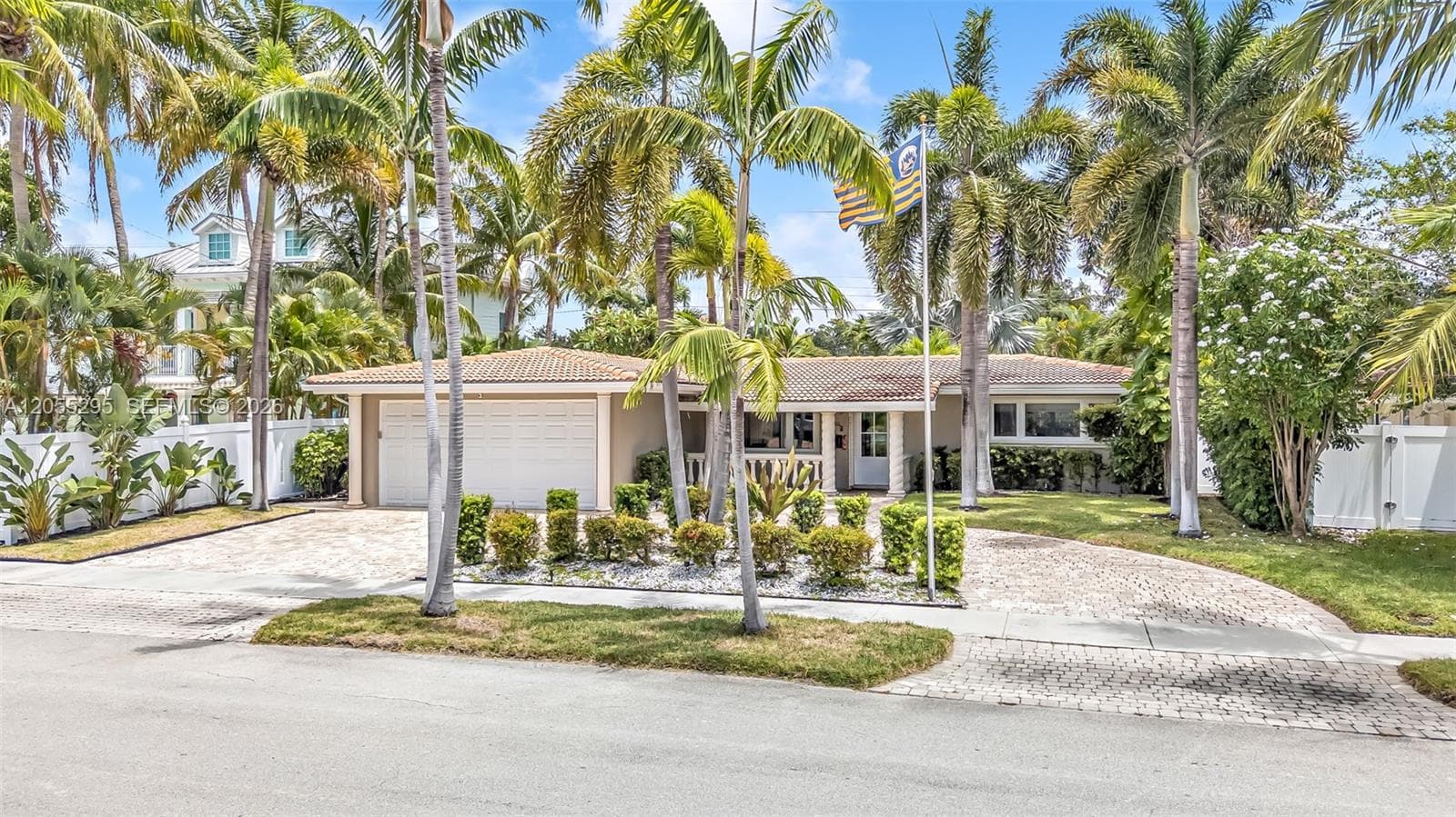 2137 NE 61st Ct, Fort Lauderdale, FL 33308 — zdjęcie 3