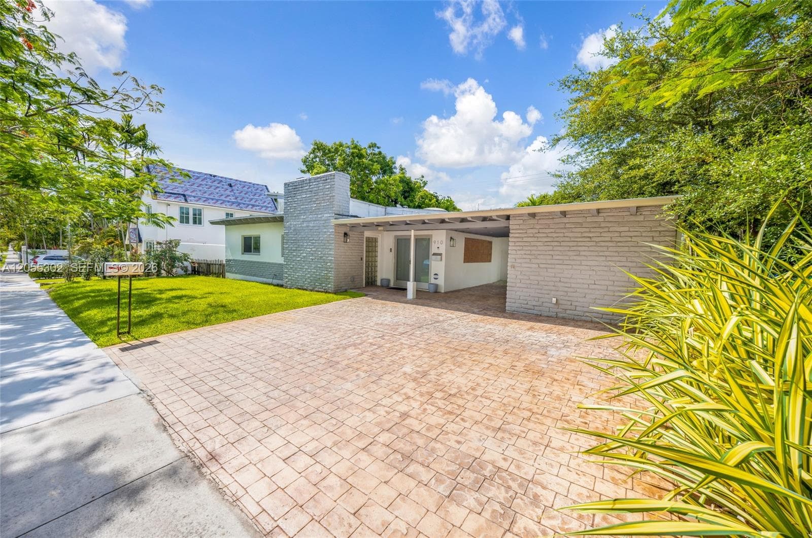 910 NE 81st St, Miami, FL 33138 — zdjęcie 2