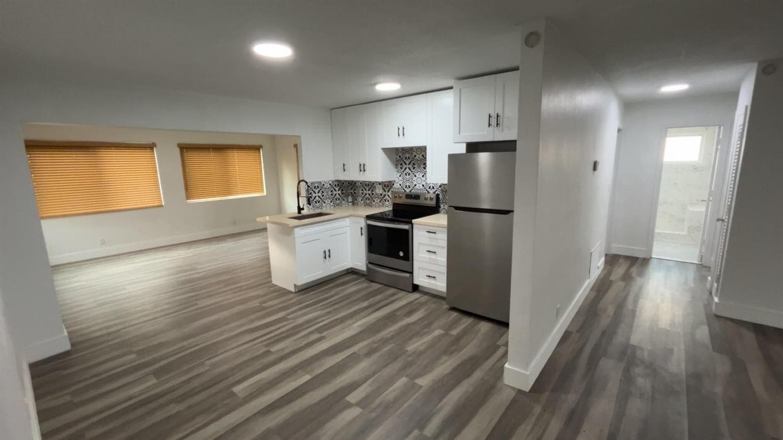 4503 NW 47TH Court, Tamarac, FL 33319 — zdjęcie 4