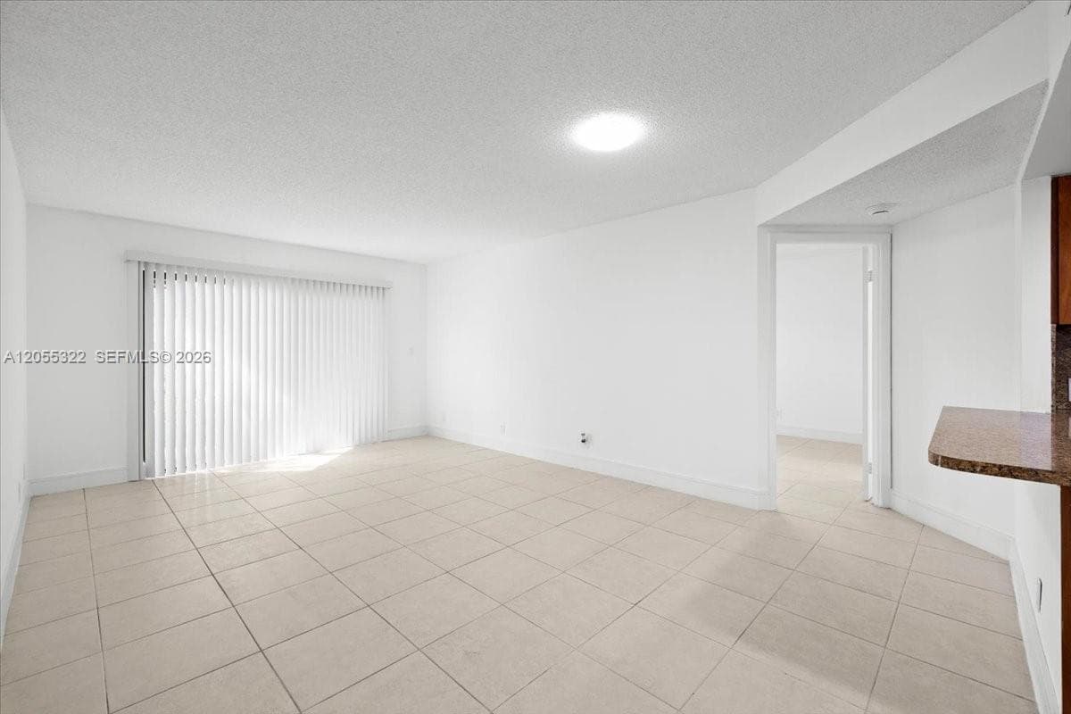 8290 Lake Dr # 130, Doral, FL 33166 — zdjęcie 4