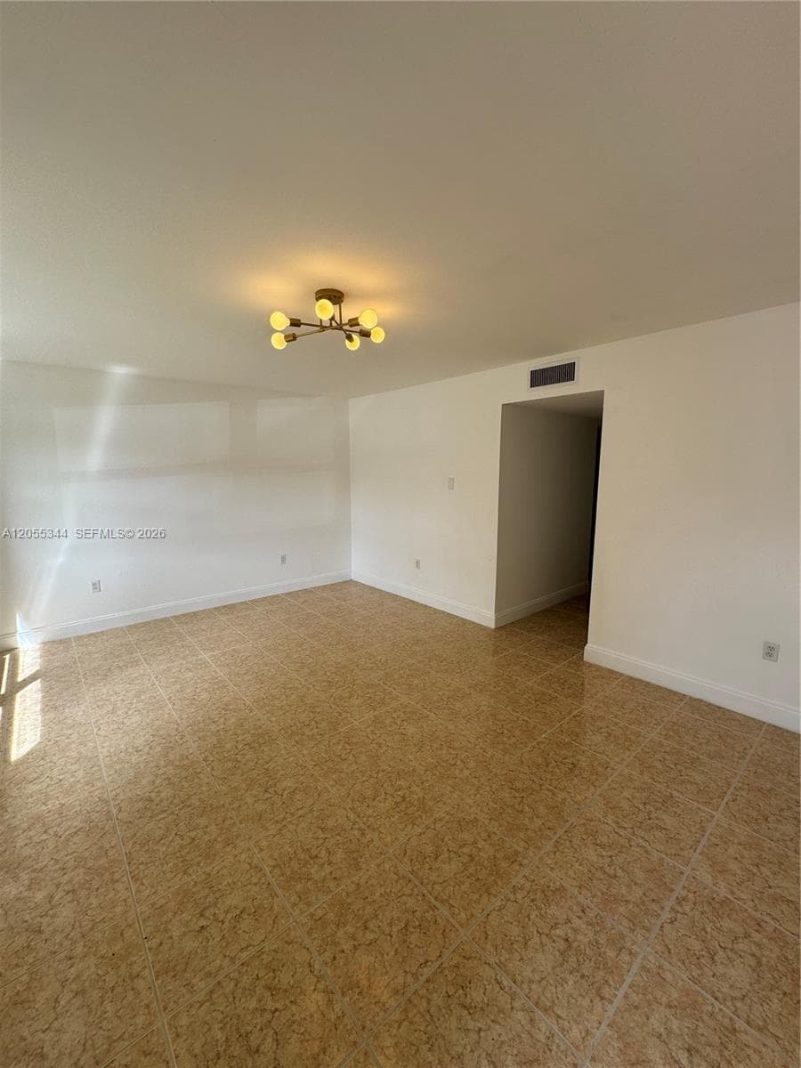 9050 NW 28th St # 136, Coral Springs, FL 33065 — zdjęcie 3