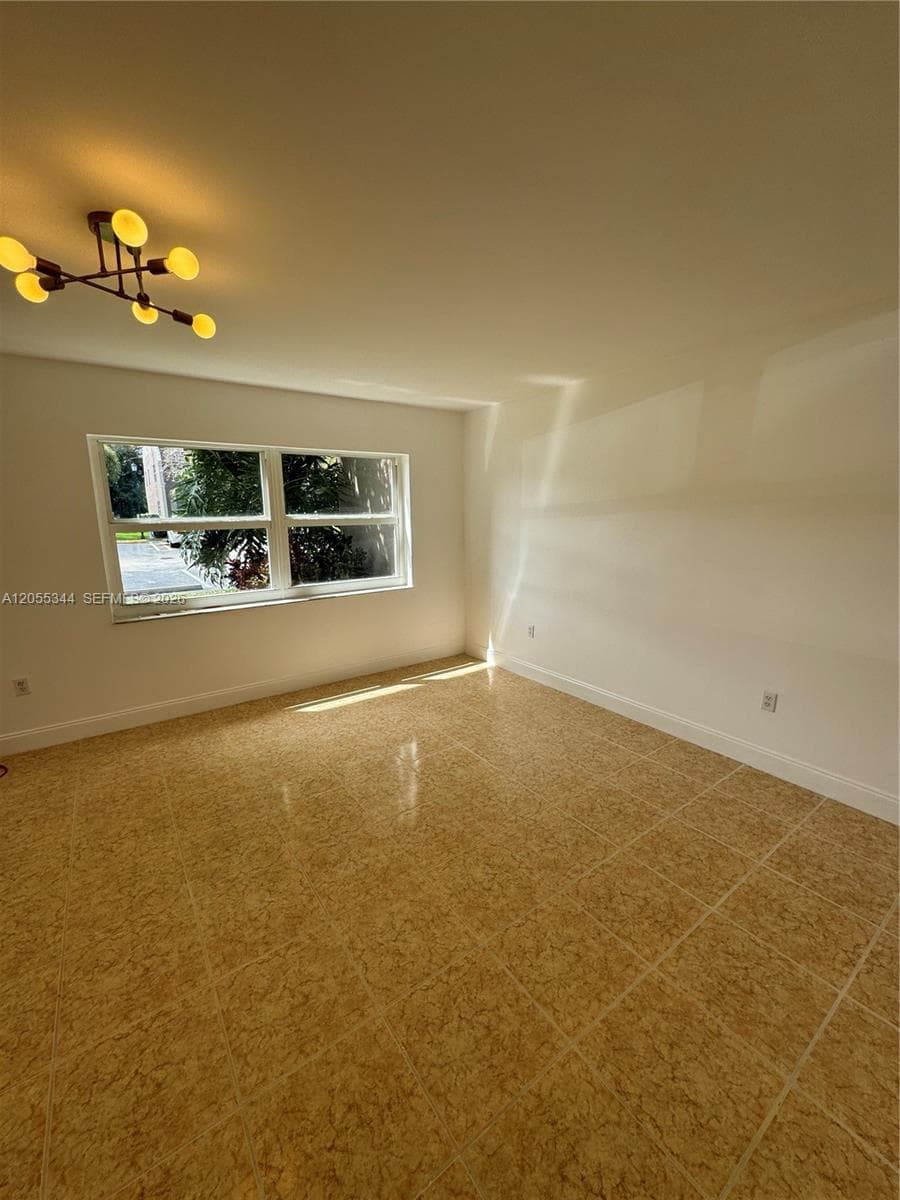 9050 NW 28th St # 136, Coral Springs, FL 33065 — zdjęcie 4