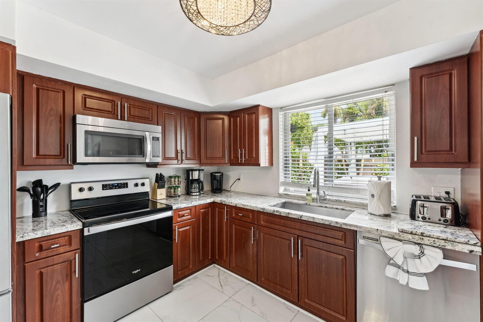 1243 GARFIELD Street, Hollywood, FL 33019 — zdjęcie 5