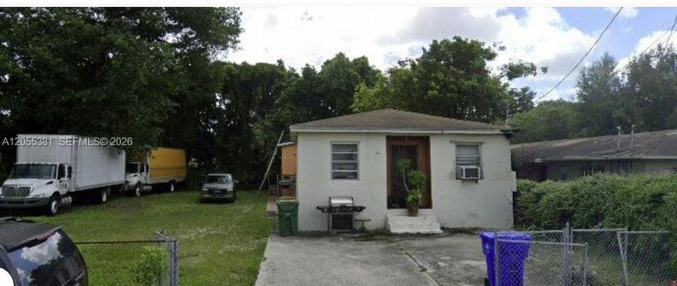 722 / 724 NW 53rd St, Miami, FL 33127 — zdjęcie 3