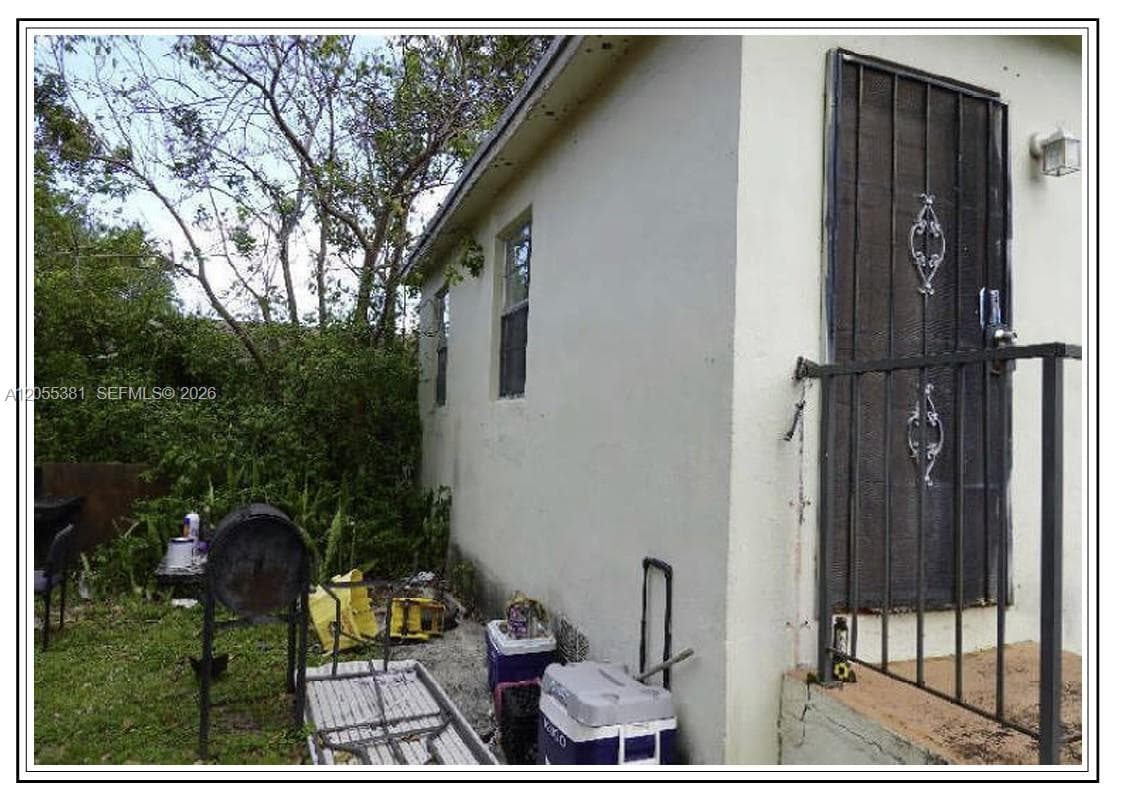 722 / 724 NW 53rd St, Miami, FL 33127 — zdjęcie 4