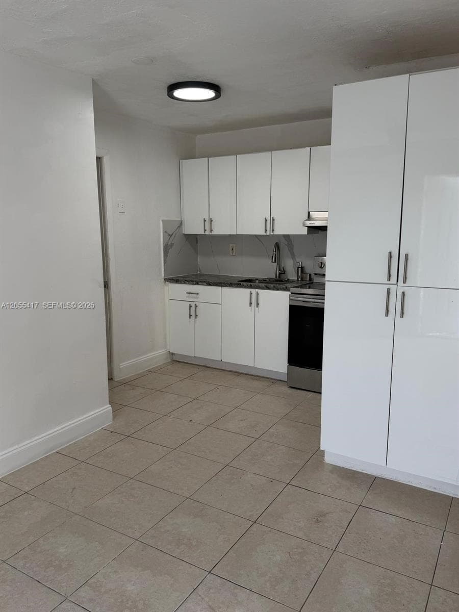 2580 NE 182nd Ter # 2580, North Miami Beach, FL 33160