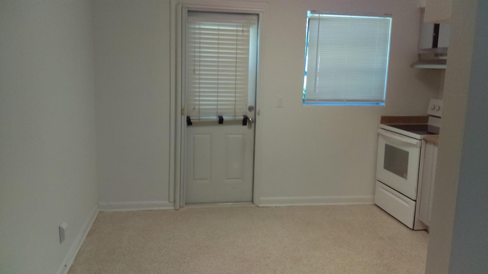 828 PROSPERITY FARMS Road, North Palm Beach, FL 33408 — zdjęcie 3