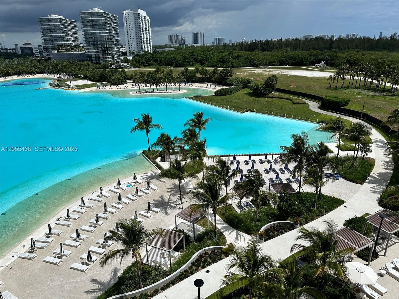 2411 Laguna Cir # 1407, North Miami, FL 33181 — zdjęcie 2