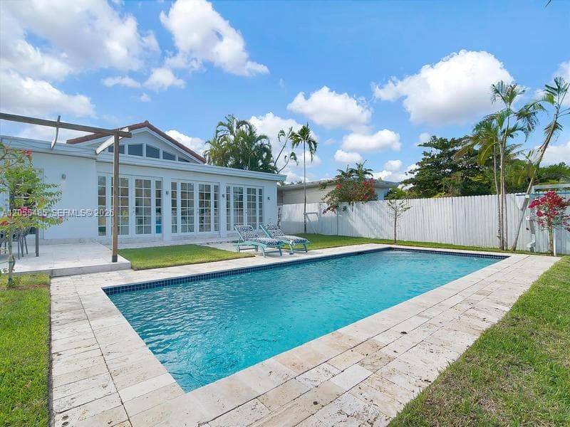 1365 DAYTONIA RD, Miami Beach, FL 33141 — zdjęcie 2