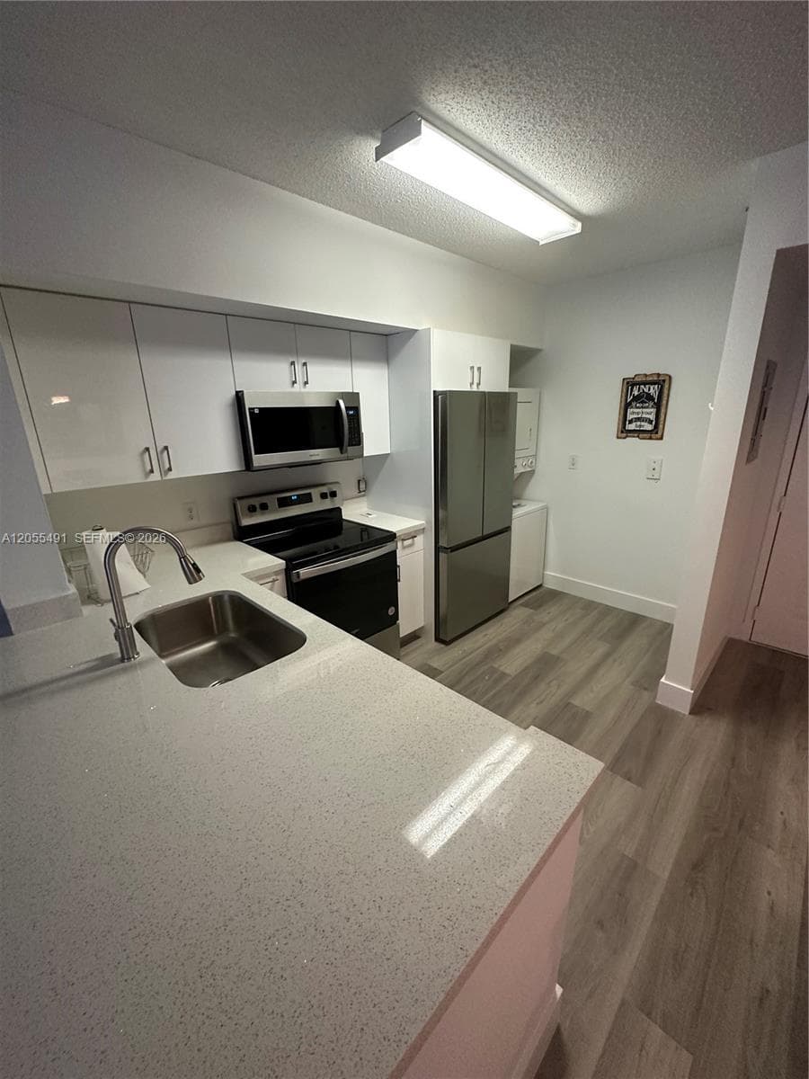 5085 NW 7th St # 410, Miami, FL 33126 — zdjęcie 2