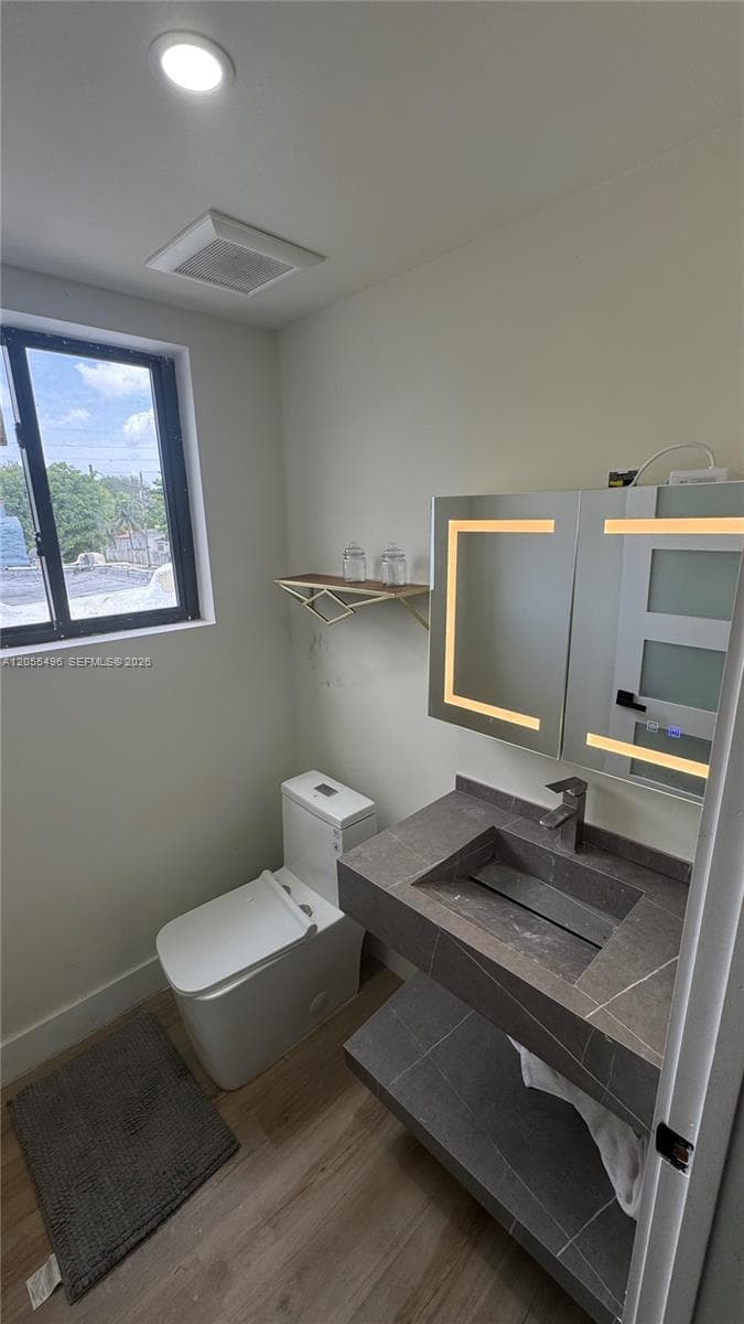 1244 NW 32nd St, Miami, FL 33142 — zdjęcie 4
