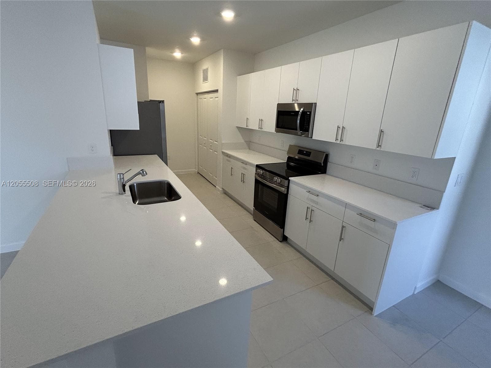 3000 Park Pl, Dania Beach, FL 33312 — zdjęcie 2