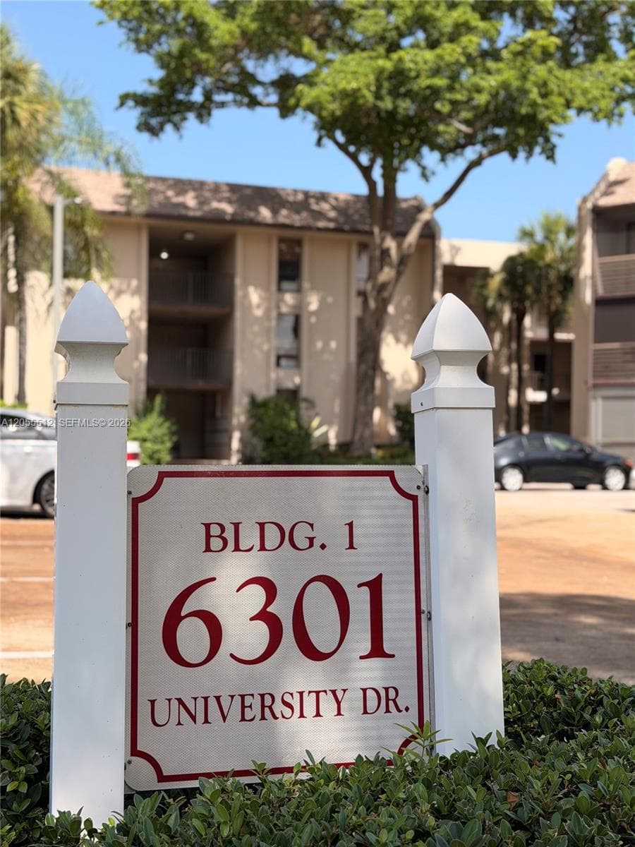 6301 N University Dr # 217, Tamarac, FL 33321