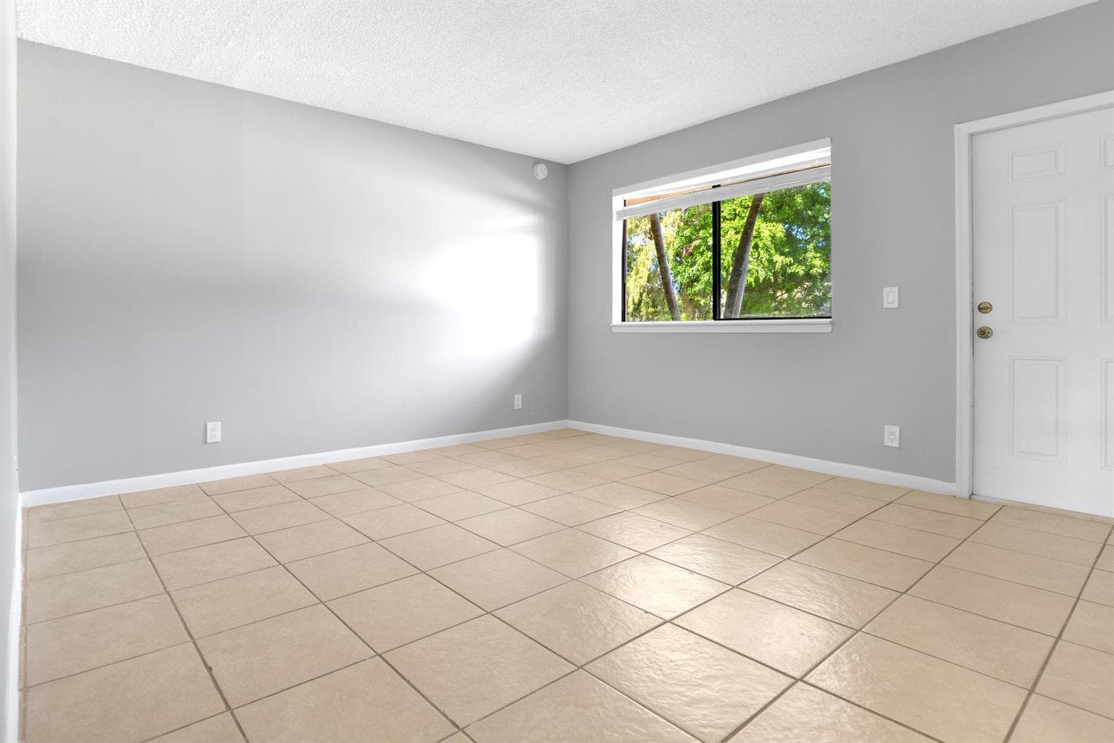 400 Nottingham Circle # D, FL 33463 — zdjęcie 4