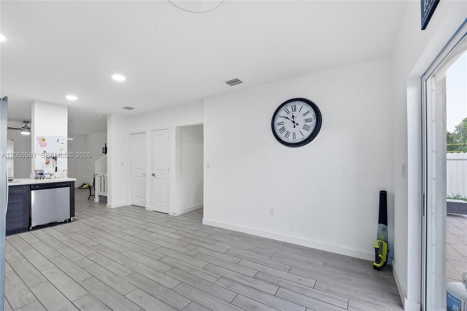 427 NE 6th Ct, Florida City, FL 33034 — zdjęcie 2