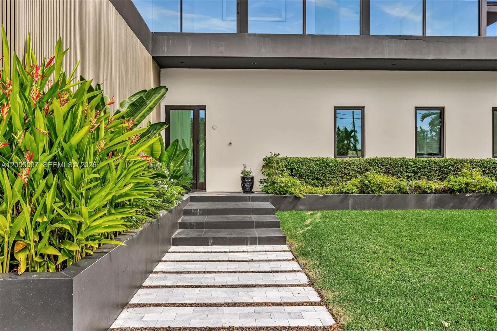 13045 Coronado Ter, North Miami, FL 33181 — zdjęcie 4