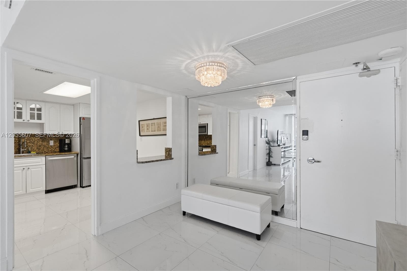 5151 Collins Ave # 1027, Miami Beach, FL 33140 — zdjęcie 4