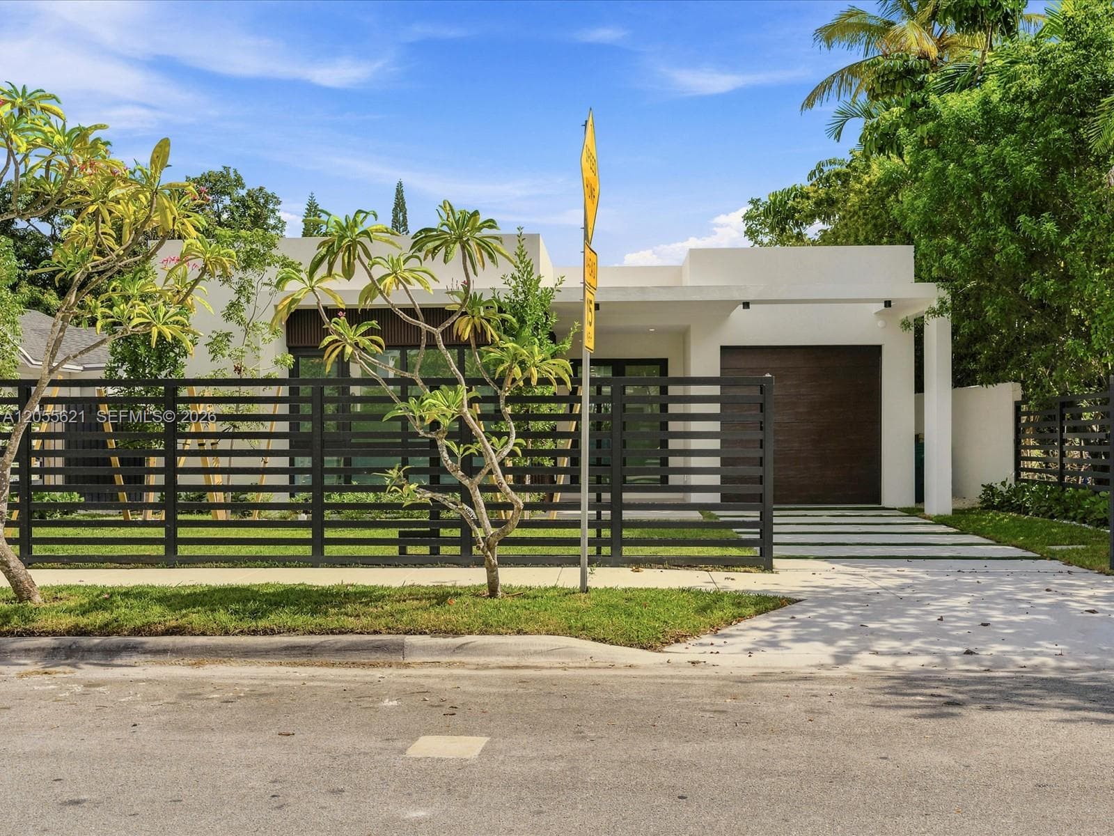 1621 SW 11th Ter, Miami, FL 33135 — zdjęcie 3