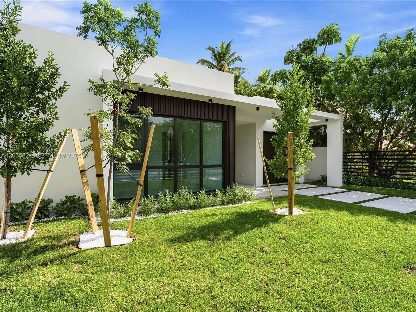 1621 SW 11th Ter, Miami, FL 33135 — zdjęcie 5