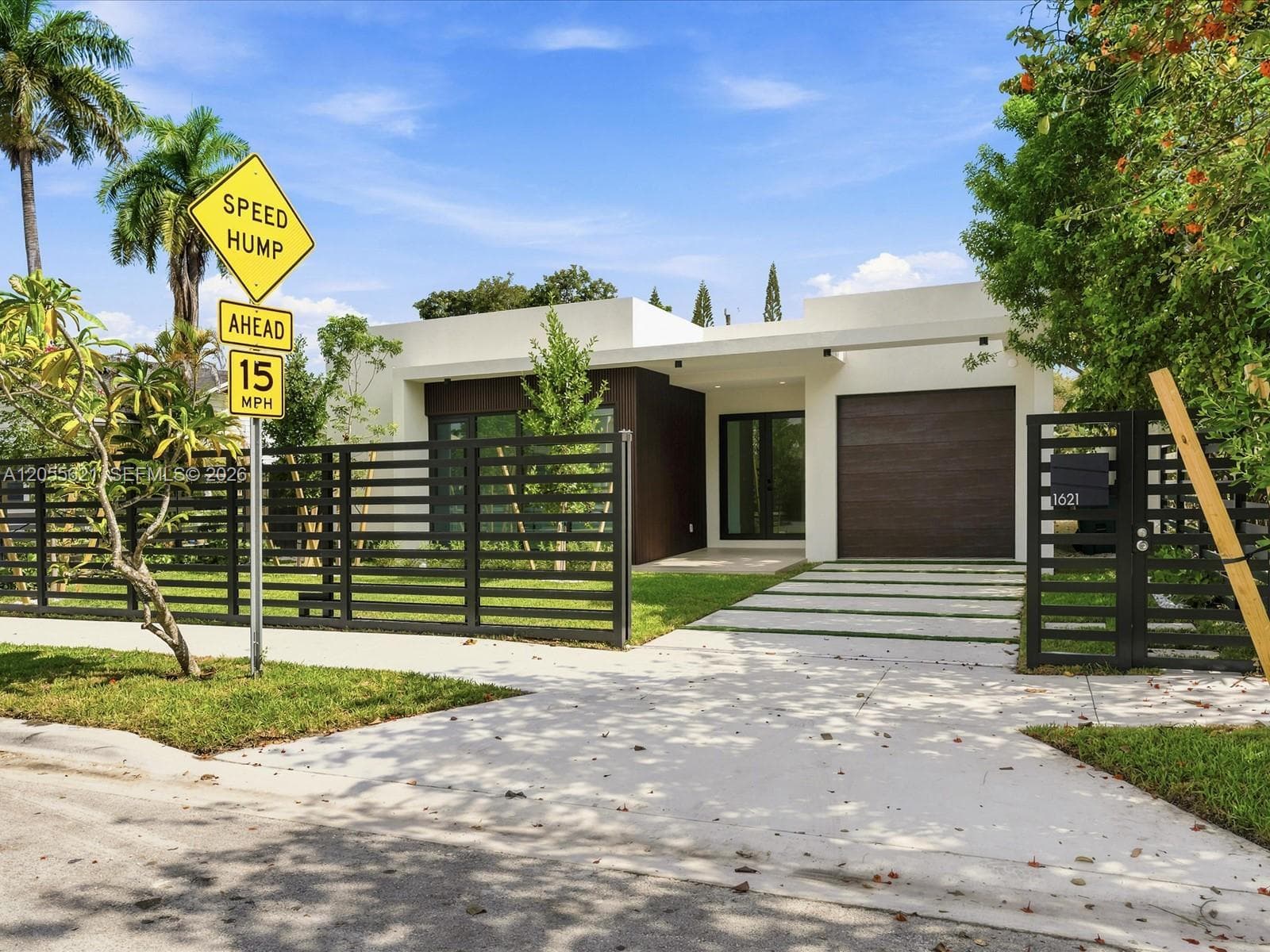 1621 SW 11th Ter, Miami, FL 33135 — zdjęcie 4
