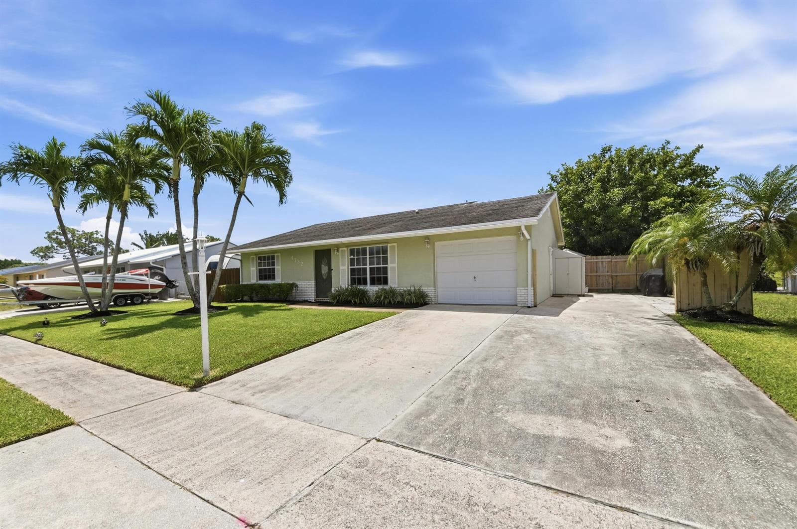 4732 CARTHAGE Circle S, Lake Worth, FL 33463 — zdjęcie 2