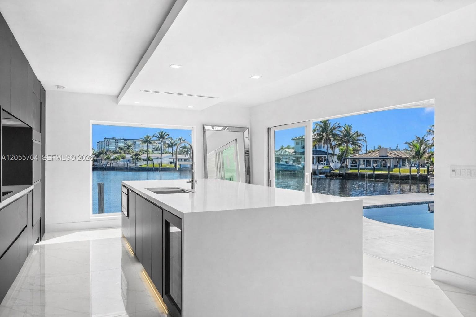 670 SE 7th Ave, Pompano Beach, FL 33060 — zdjęcie 2