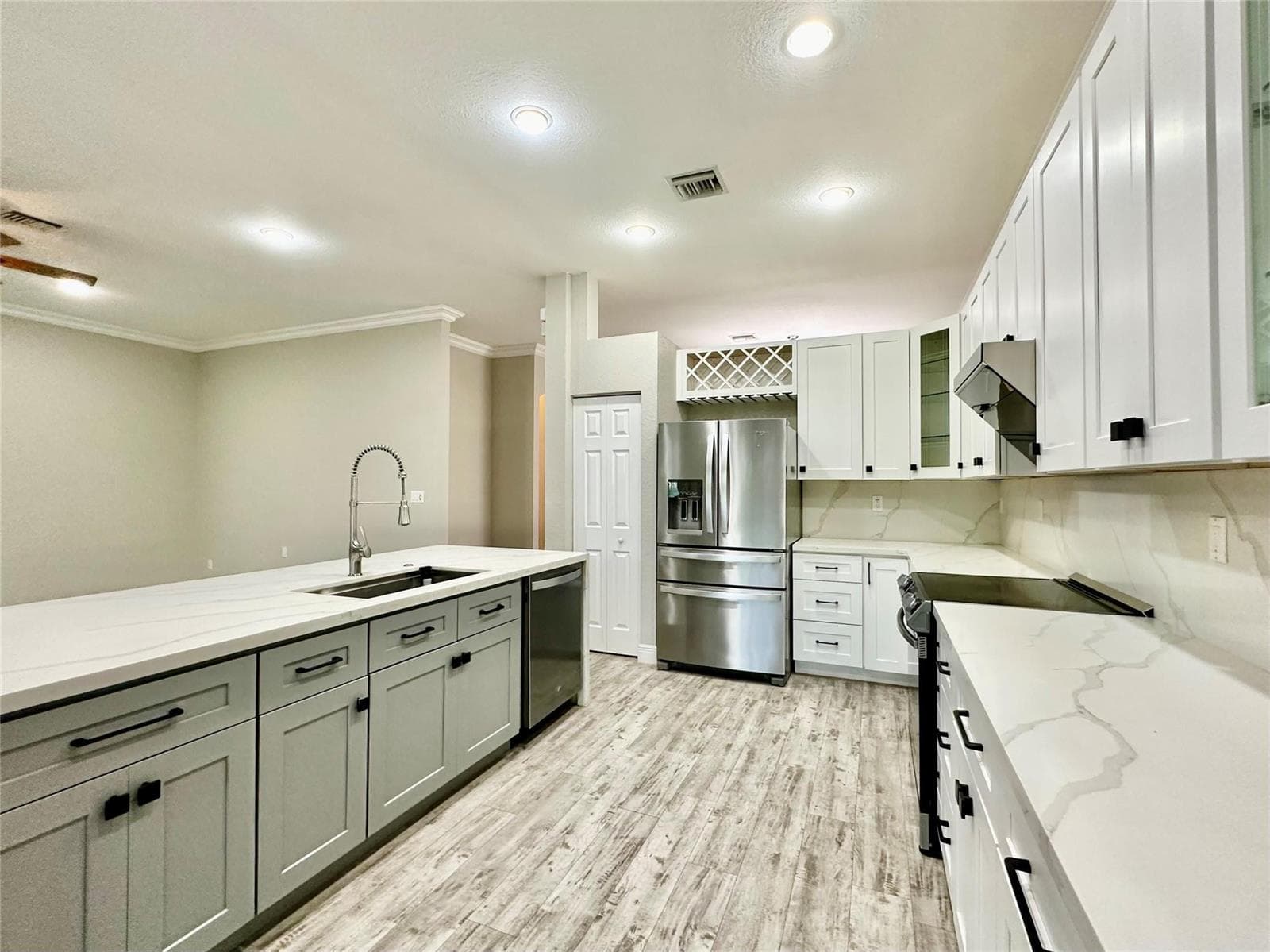 4109 W WHITEWATER Avenue, Weston, FL 33332 — zdjęcie 3