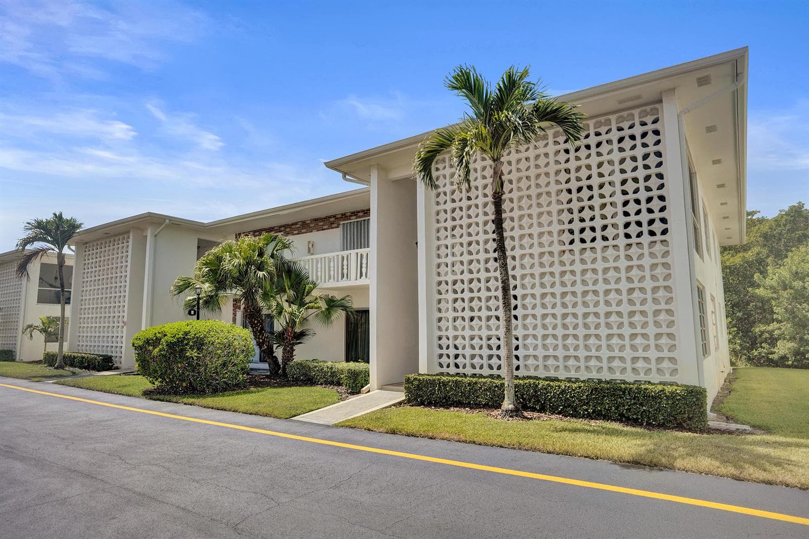 4501 S Ocean Boulevard # B3, South Palm Beach, FL 33480