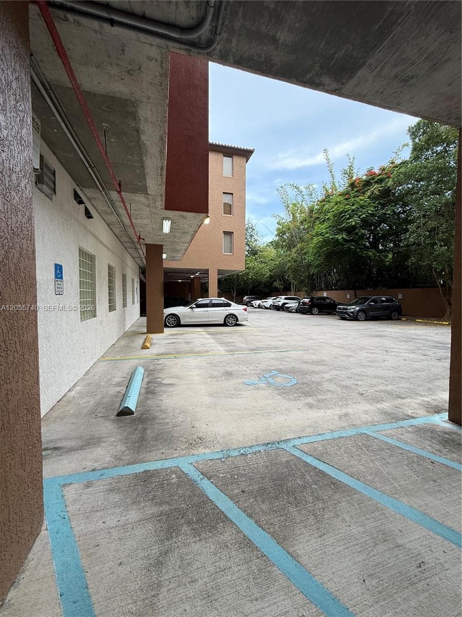 2630 SW 28th St # 33, Miami, FL 33133 — zdjęcie 5