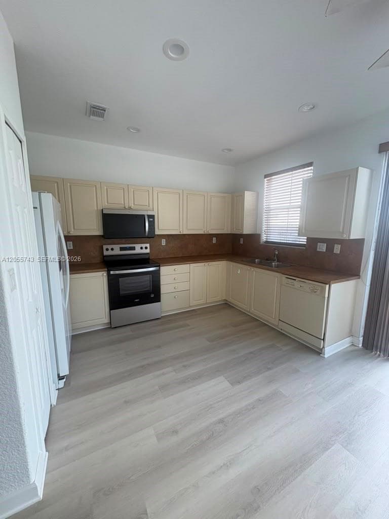 5420 NW 107th Ave # 301, Doral, FL 33178 — zdjęcie 3